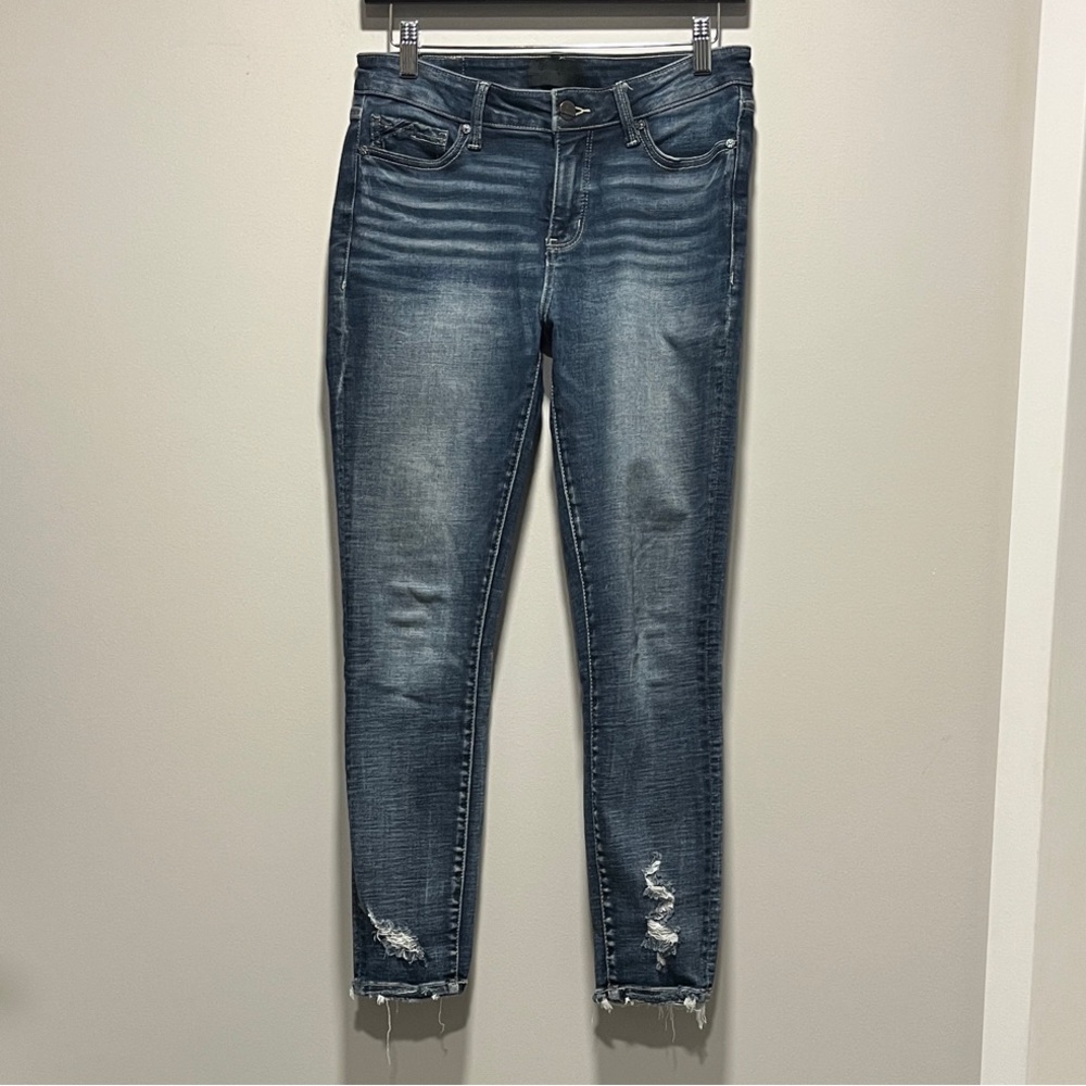 Buckle Women's Dark Blue Distressed Ankle Skinny Jeans